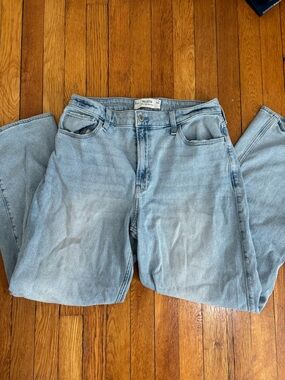 Hollister High-Rise Dad Jeans